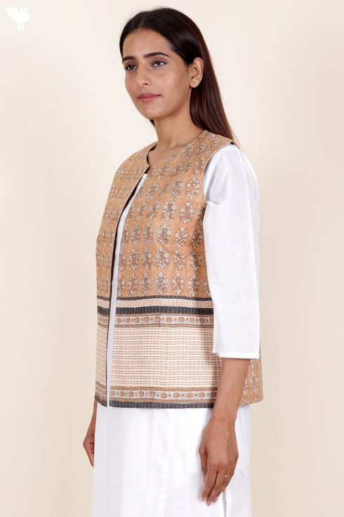 Cotton Sleeveless Jacket In Floral Block Print