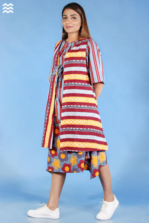 Khaadi Cotton Sleeveless Oliver Jacket In Wine And Orange Graphic Block Print