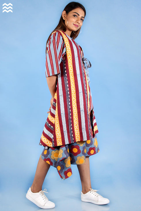 Khaadi Cotton Sleeveless Oliver Jacket In Wine And Orange Graphic Block Print