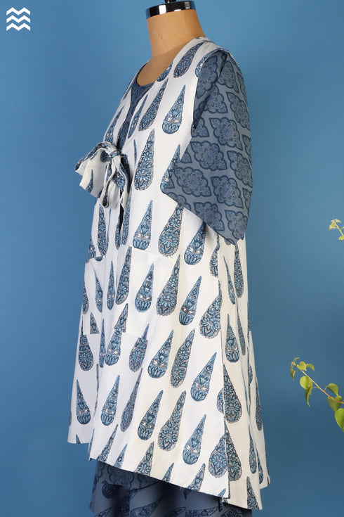 Khaadi Cotton Sleeveless Oliver Jacket In Graphic Block Print