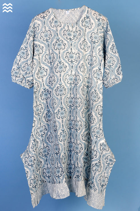 Mulmul Cotton Long SJB Top In Graphic Block Print