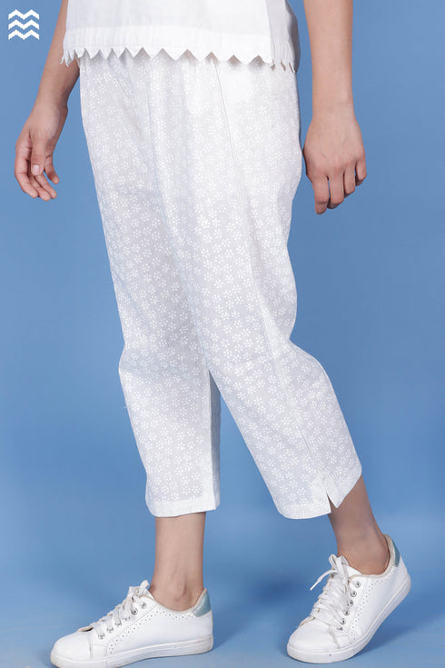 Khaadi Cotton Rose Pant In White Textured Block Print