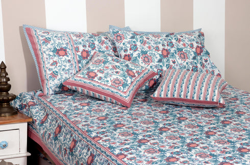 20s Cotton Bedcover in Pink & Indigo Floral Jaal Print