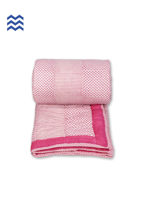 Mulmul Cotton Quilt In Graphic Block Print