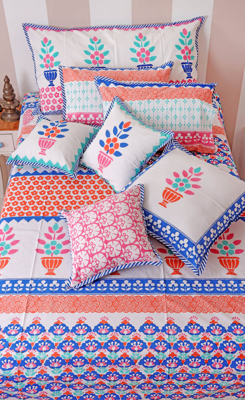 20s Cotton Cushion Cover In Graphic Block Print