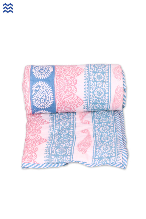 Mulmul Cotton Quilt In Graphic Block Print