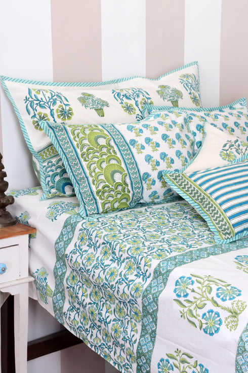 20s Cotton KING SIZE Bed Cover In Floral Block Print