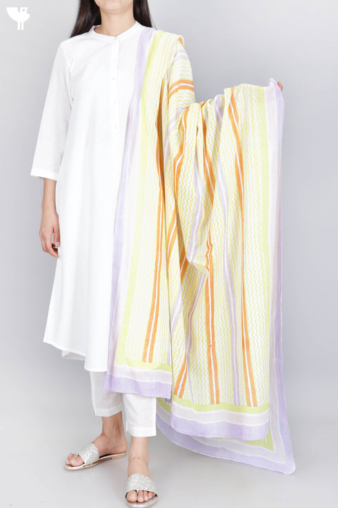 Mulmul Cotton Dupatta In Chevron Block Print