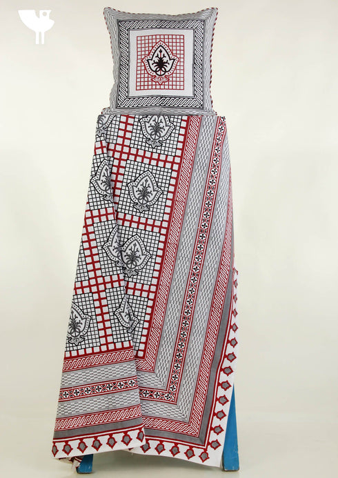 20s Cotton Bed Cover In Graphic Block Print