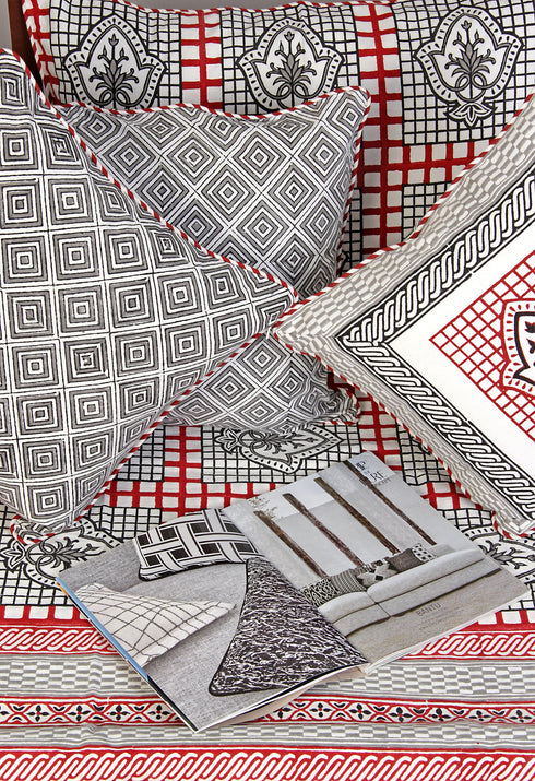 20s Cotton Bed Cover In Graphic Block Print