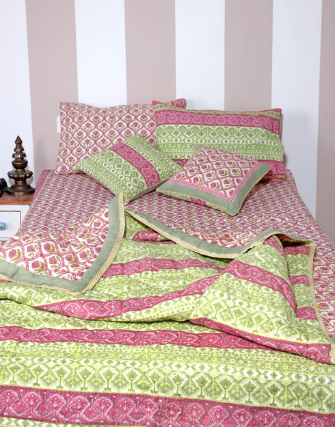 20s Cotton KING SIZE Bed Cover In Geometric Block Print