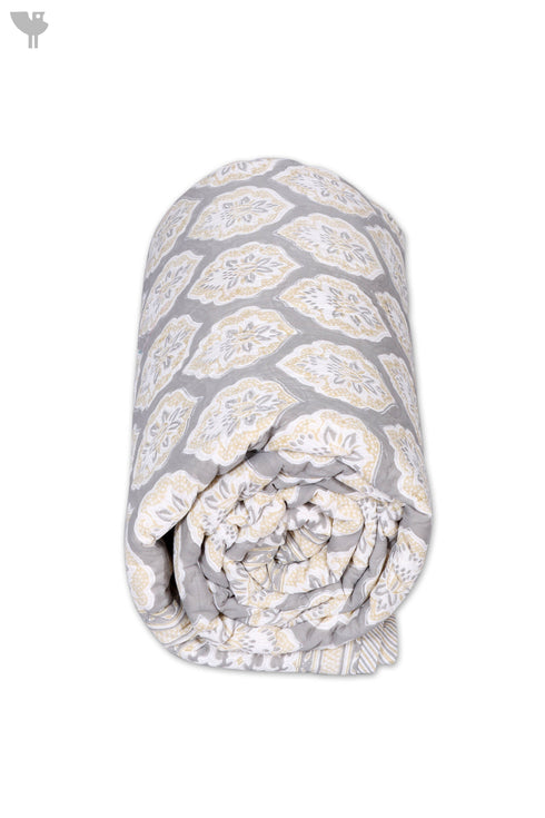 Mulmul Cotton Quilt In Graphic Block Print