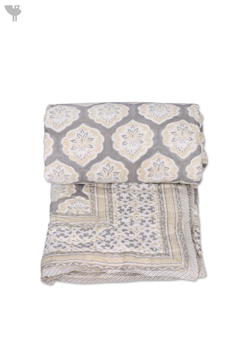 Mulmul Cotton Quilt In Geometric Block Print