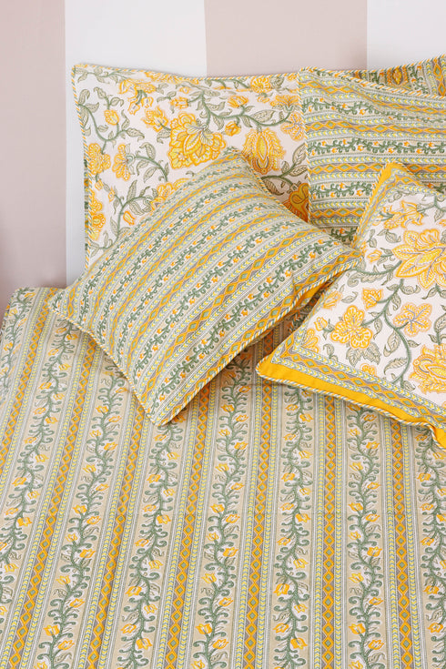 20s Cotton Bed Cover In Floral Print