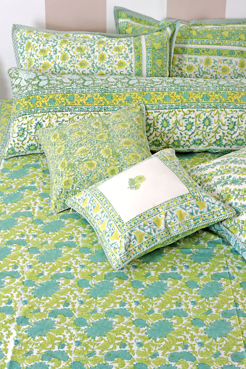 20s Cotton KING SIZE Bed Cover In Floral Block Print