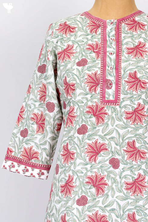 Cambric Cotton Kurta And Pant Set In Floral Print