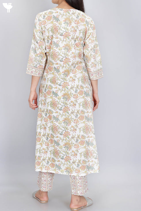 Cambric Cotton Kurta And Pant Set In Graphic Print