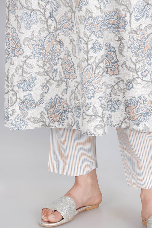 Cambric Cotton Kurta And Pant Set In Floral Print