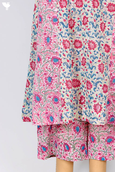 Mulmul CottonKurta And Pant Set In Floral Block Print