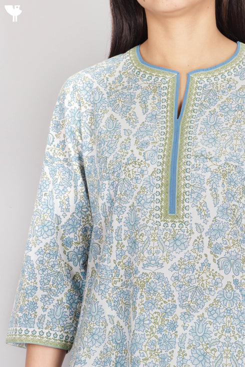 Cambric Cotton Kurta And Pant Set In Paisley Print