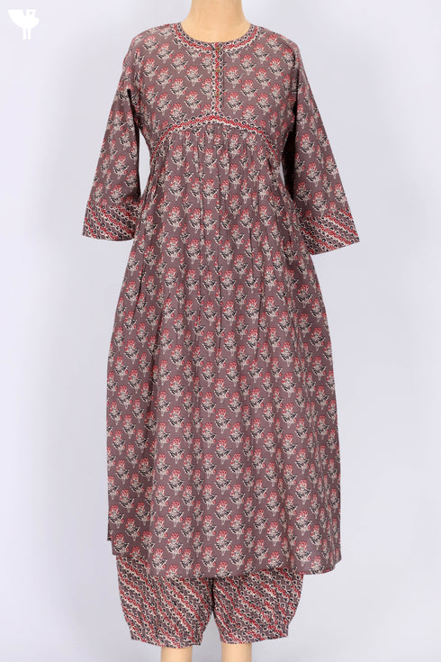 Cambric Cotton Kurta And Pant Set In Natural Block Print