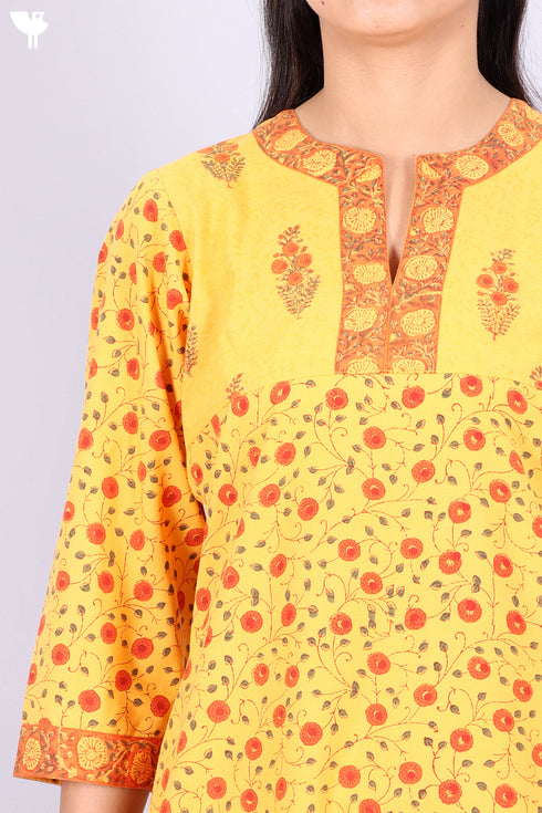 Bizzy Lizzy Kurta Pant Set With Chiffon Dupatta In Floral Block Print