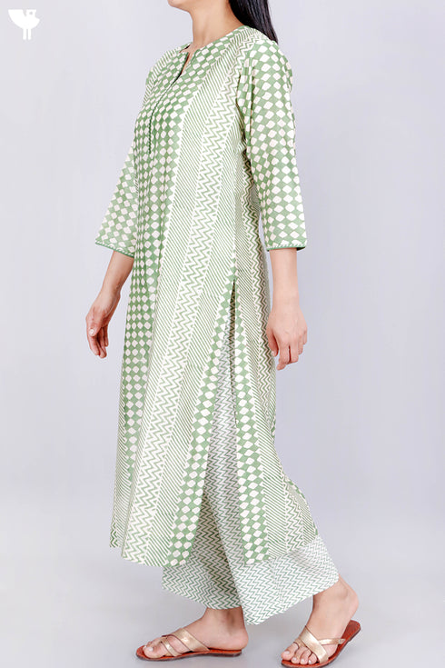 Chanderi Silk Kurta Pant Set With Dupatta In Geometric Block Print