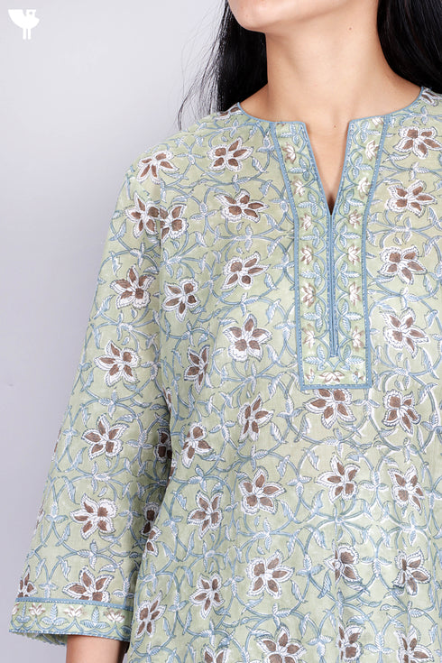 Mulmul Cotton Kurta And Pant Set In Block Print