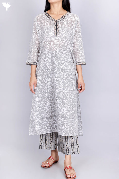 Mulmul Cotton Kurta And Pant Set In Graphic Block Print