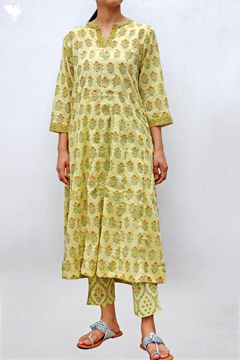 Mulmul Cotton Kurta Pant Set In Gold Block Print