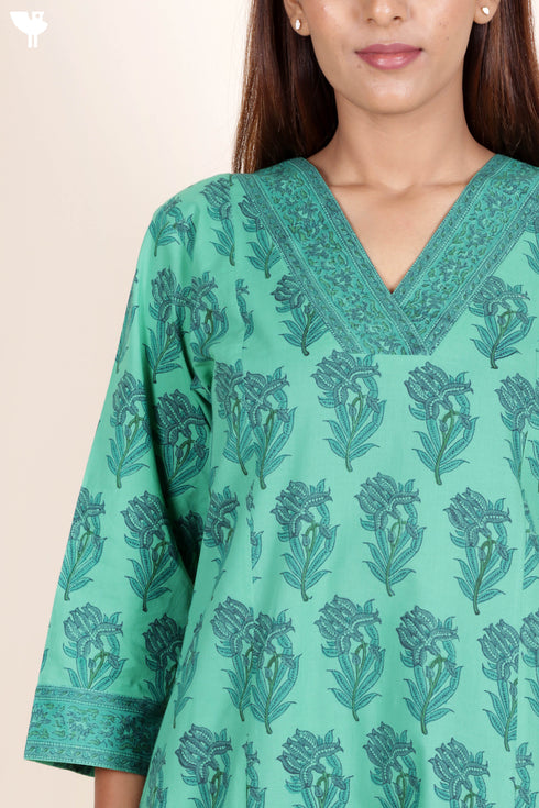 Cambric Cotton Kurta And Pant Set In Floral Block Print