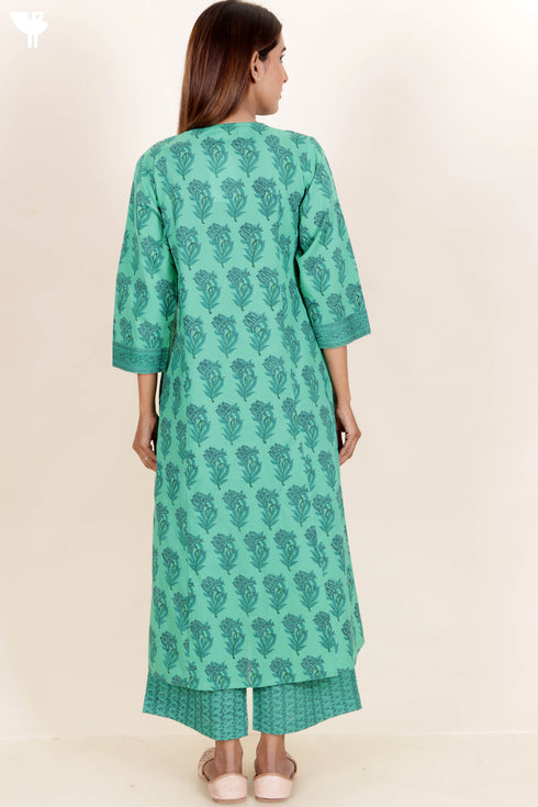 Cambric Cotton Kurta And Pant Set In Floral Block Print