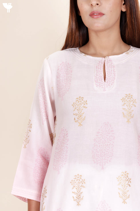 Chanderi Silk Kurta Pant And Dupatta Set In Block Print