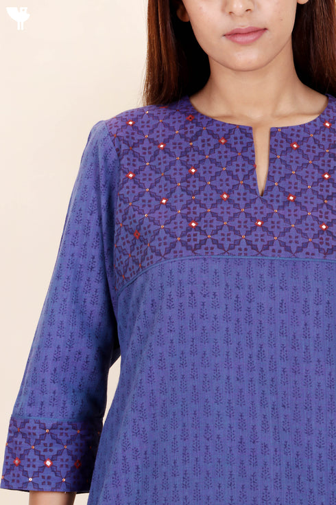 Mangalgiri Kurta, Pant And Dupatta Set With Sequins