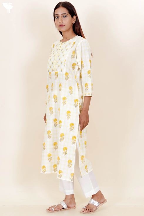 Khaadi Kurta Pant Set With Dupatta In Block Print
