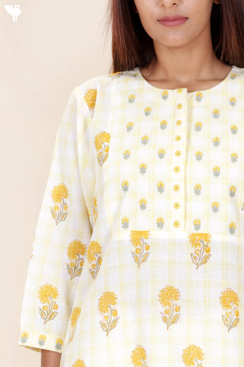 Khaadi Kurta Pant Set With Dupatta In Block Print