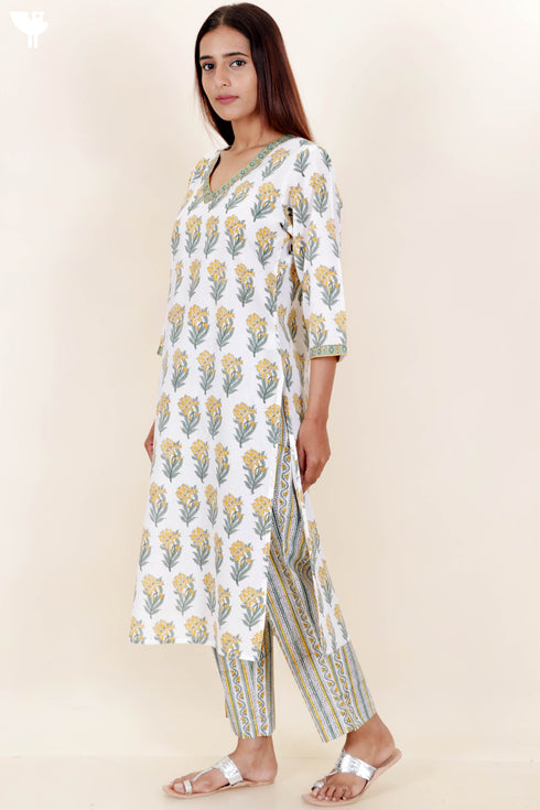 Cotton Kurta And Pant Set In Block Print