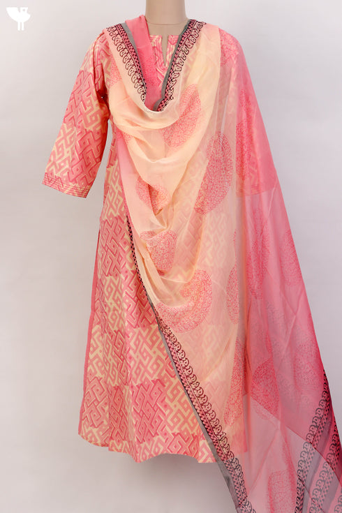 Terry Voile Kurta With Chiffon Dupatta In Graphic Block Print