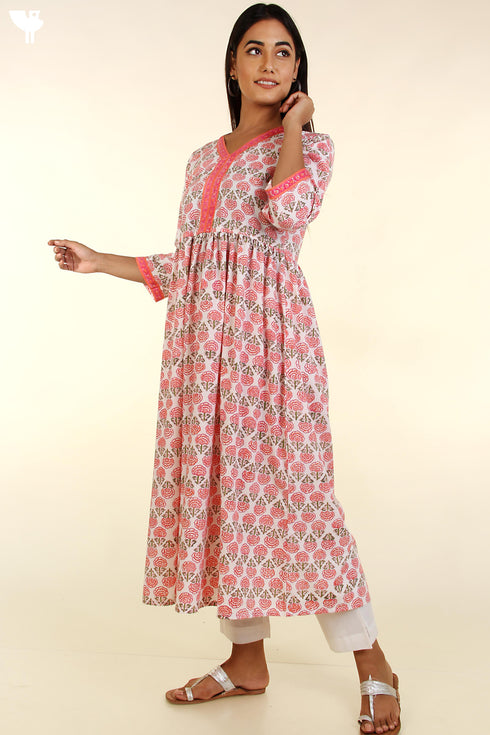 Bizzy Lizzy Kurta With Chiffon Dupatta Set in Floral Block Print