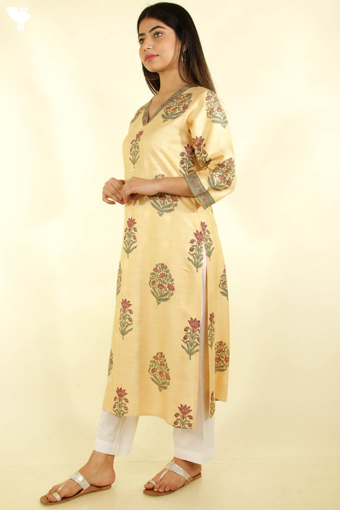 Cotton Tussar Kurta And Chanderi Silk Dupatta Set in Floral Block Print