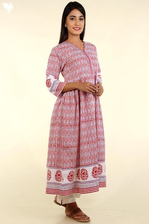 Cambric Cotton Kurta And Kota Dupatta Set In Graphic Block Print
