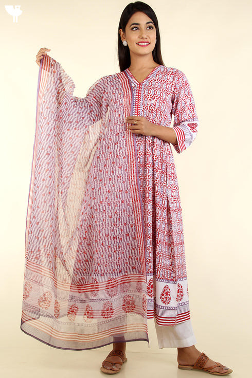 Cambric Cotton Kurta And Kota Dupatta Set In Graphic Block Print
