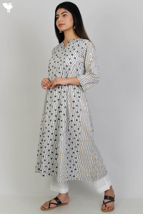 Cambric Cotton Kurta And Kota Dupatta Set In Graphic Block Print