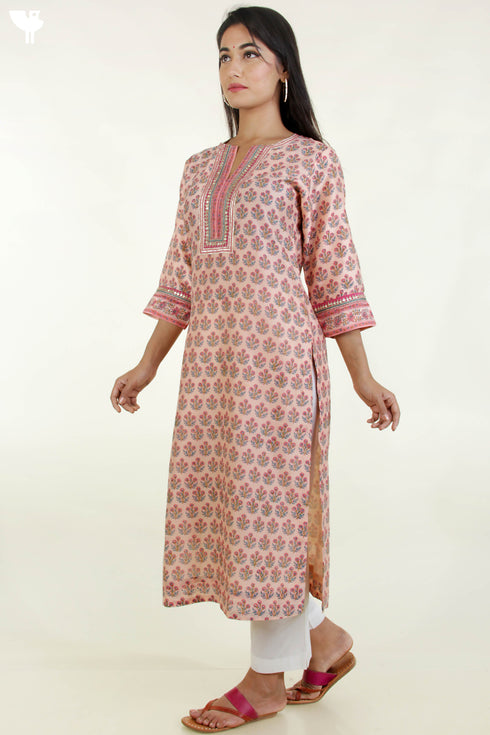 Chanderi Silk KurtaAnd Dupatta Set in Floral Block Print