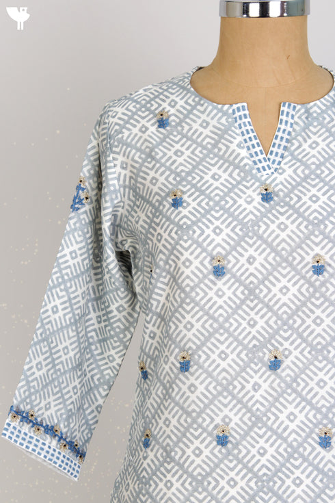 Chanderi Silk Kurta With Dupatta In Graphic Block Print