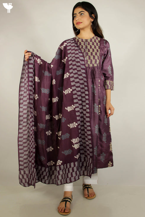 Tussar Silk Kurta With Cotton Silk Dupatta in Floral Block Print