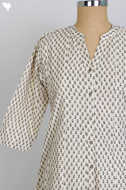 Cambric Cotton Kurta And Mul Mul Cotton Dupatta Set In Graphic Block Print