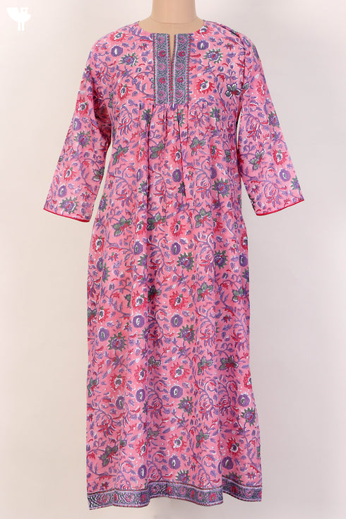 Mulmul Cotton Kurta and Kota Doria Dupatta In Floral Block Print