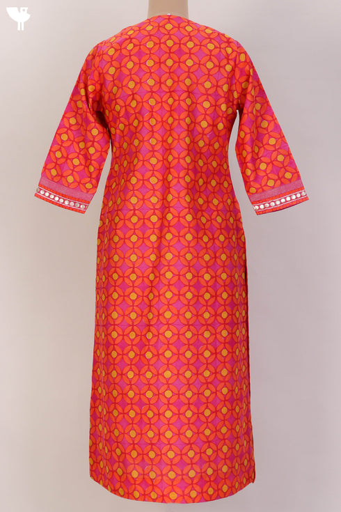 Chanderi Silk Kurta And Dupatta Set With Embroidery