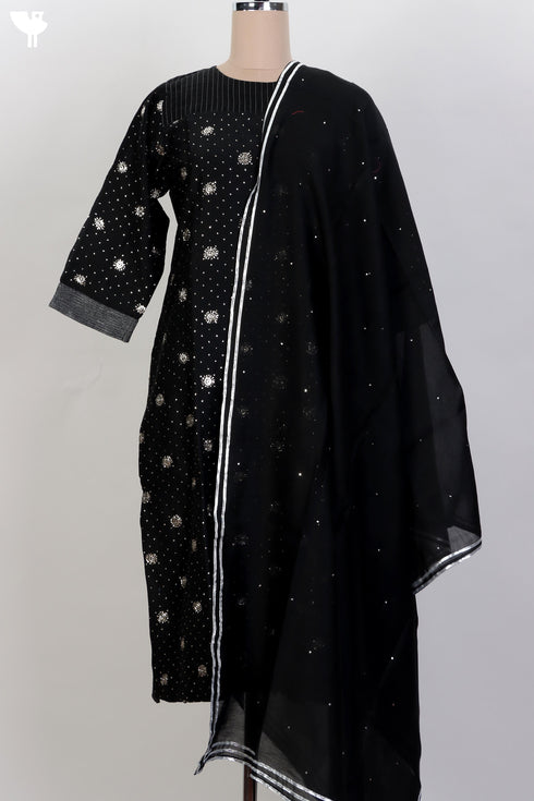 Chanderi Silk Kurta And Dupatta With Mukaish Embroidery